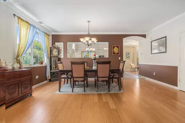 Richmond, CA 94806,3614 Skypark Pl