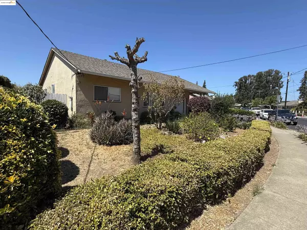 Hayward, CA 94544,26609 Colette St