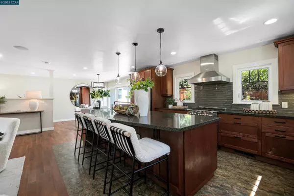 Walnut Creek, CA 94598,2501 Biscay Way