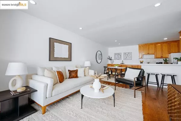 250 Whitmore St #205, Oakland, CA 94611