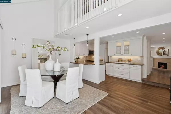 7 Songbird Ct, Lafayette, CA 94549