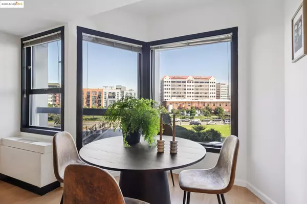 Emeryville, CA 94608,6363 Christie Avenue #312