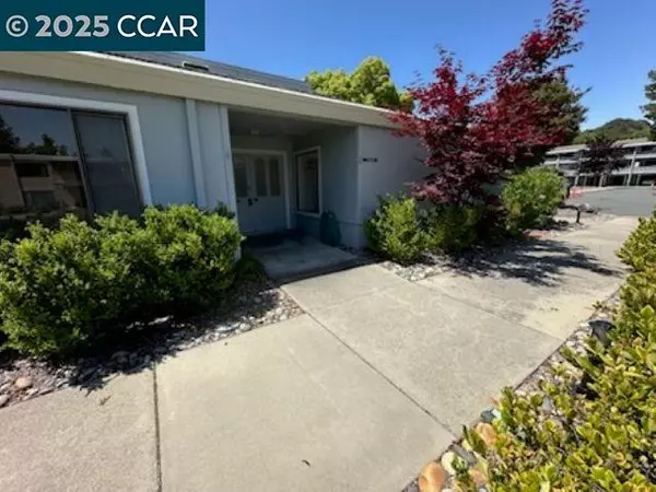 2000 Pine Knoll Dr #2, Walnut Creek, CA 94595