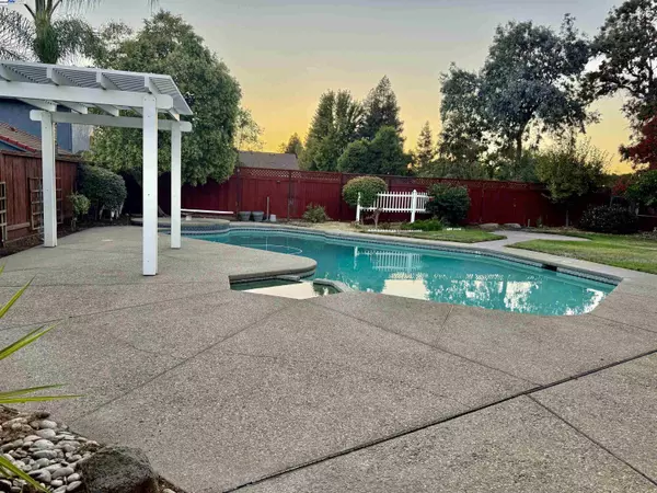 Manteca, CA 95366,1023 Marsh Creek Lane