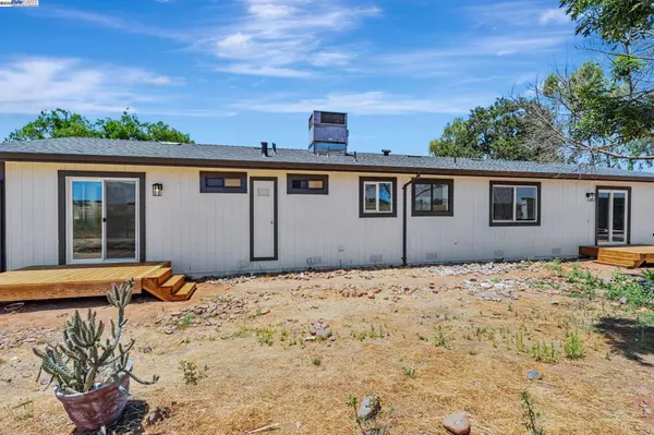 29950 E Highway 26, Linden, CA 95236