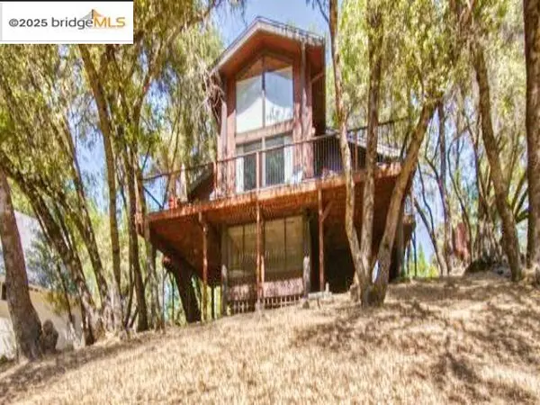 Groveland, CA 95321,19563 Cottonwood St.