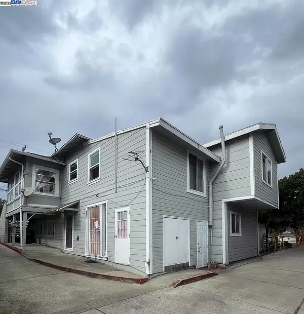 Oakland, CA 94601,2158 High St