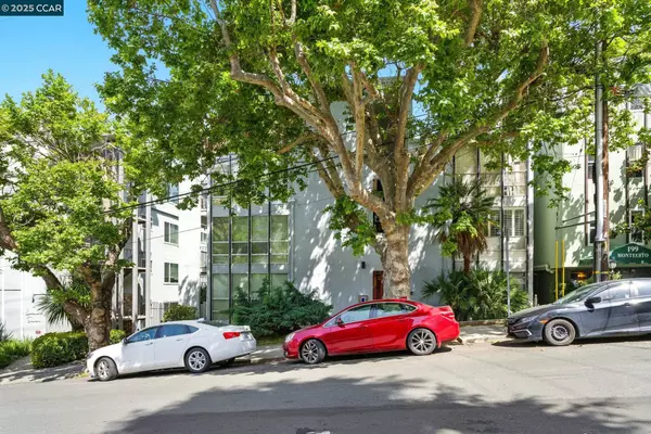 Oakland, CA 94610,193 Montecito #303