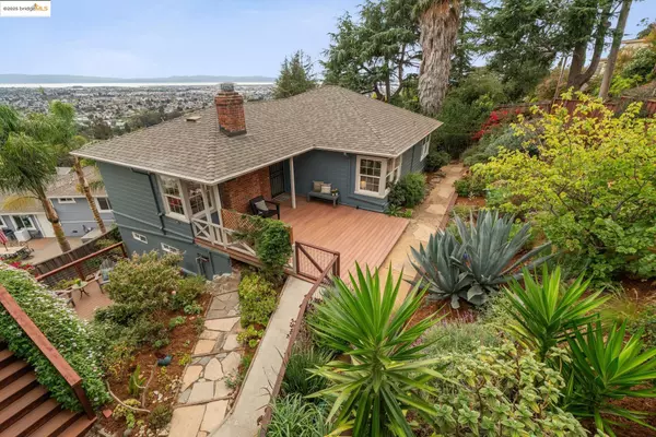 8037 Mccormick Ave, Oakland, CA 94605