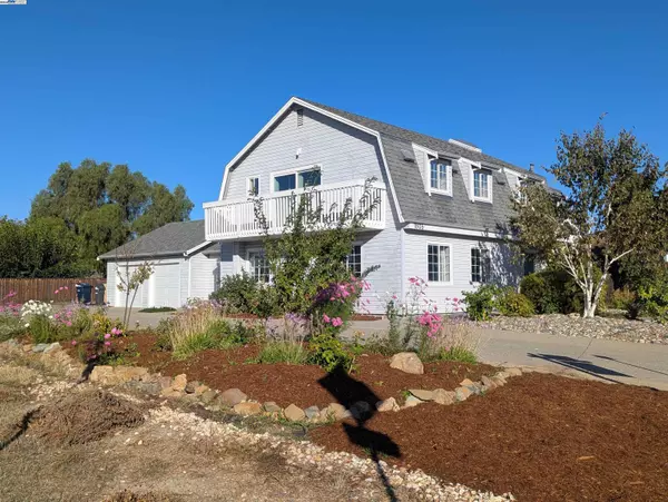 1806 Bluebell Dr, Livermore, CA 94551