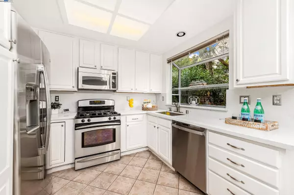 Santa Clara, CA 95050,821 Kolb Pl