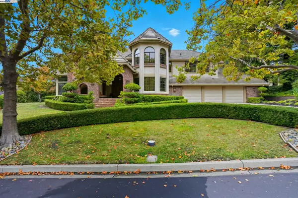 5045 Blackhawk Dr, Danville, CA 94506