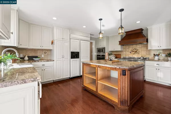 Moraga, CA 94556,125 Walford Dr