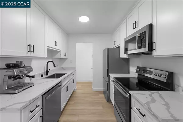 San Ramon, CA 94583,8975 Alcosta Blvd #116