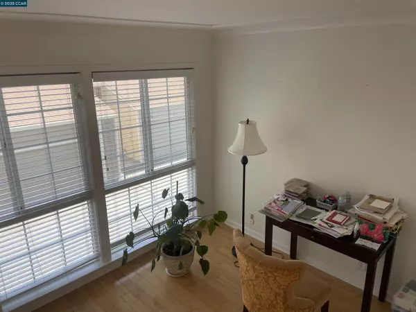 407 Ridgeview dr, Pleasant Hill, CA 94523