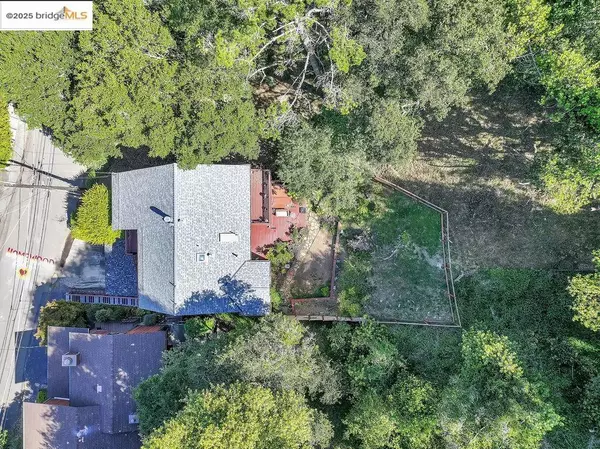 Oakland, CA 94611,7141 Homewood Dr