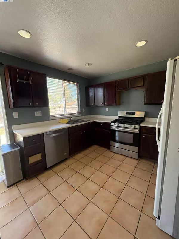 Antioch, CA 94531,1157 Rockspring Way