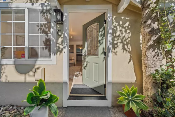 5242 Miles Avenue #C, Oakland, CA 94618