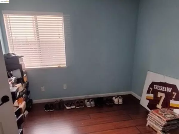 Modesto, CA 95351,912 Crater Ave