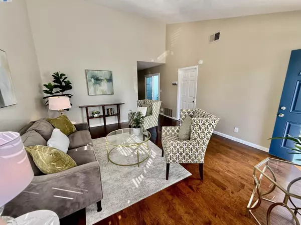 Hayward, CA 94544,250 Jacaranda Dr