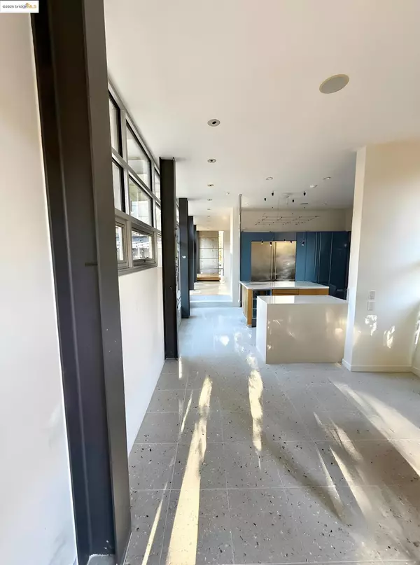 Palo Alto, CA 94306,4000 Manzana Lane