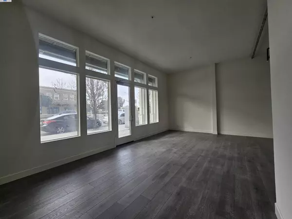 Union City, CA 94587,30720 Union City Blvd