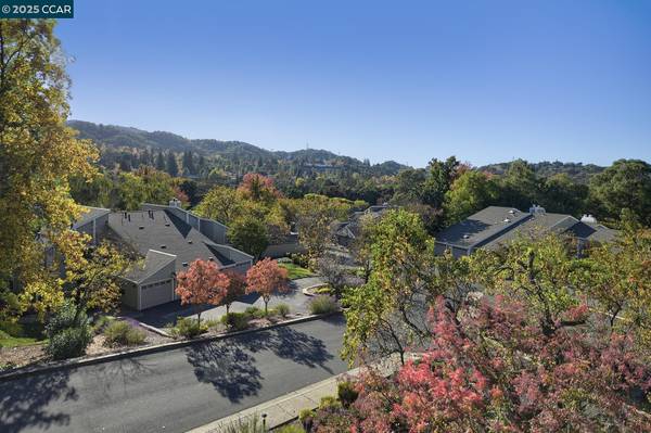 3050 Rossmoor Pkwy #1, Walnut Creek, CA 94595