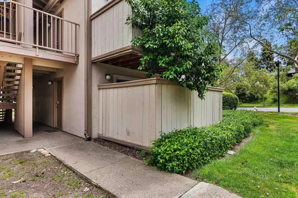 385 Camelback Rd #2, Pleasant Hill, CA 94523