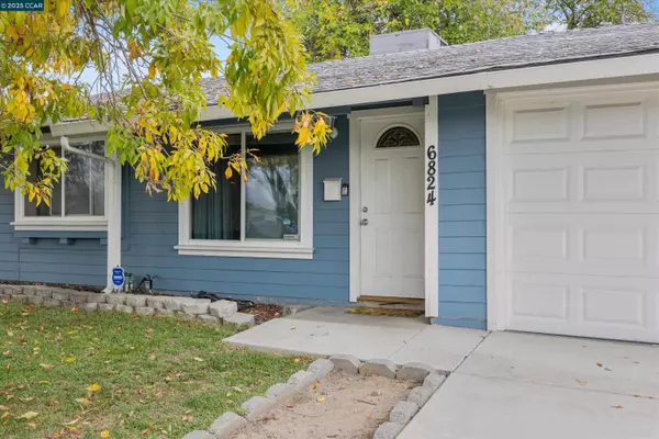 North Highlands, CA 95660,6824 Lumry St