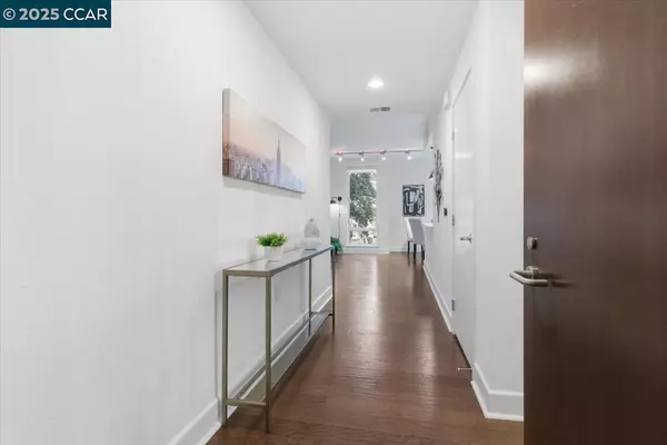 Walnut Creek, CA 94596,555 Ygnacio Valley Rd #204