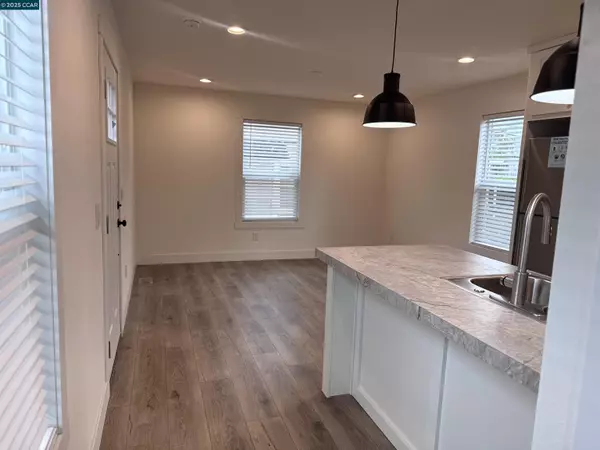 Lodi, CA 95240,507 E Locust St