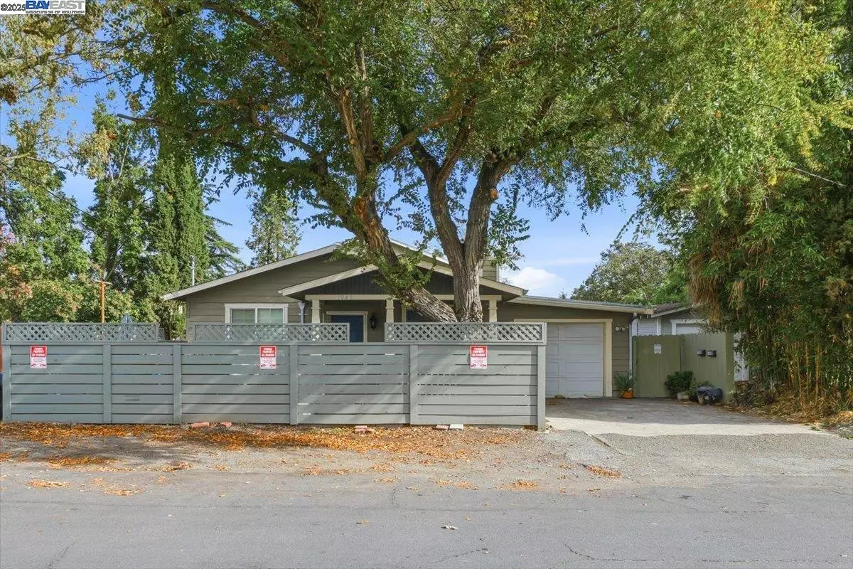 Martinez, CA 94553,1040 Delacy