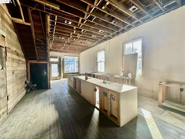 Jamestown, CA 95327,18228 Main Street