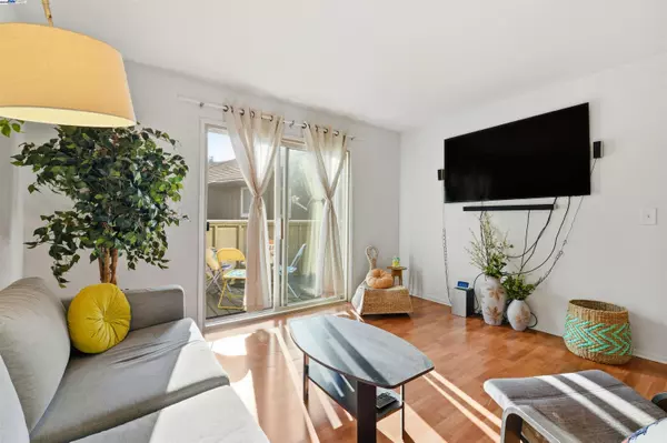 Pittsburg, CA 94565,2131 Lakeview Cir