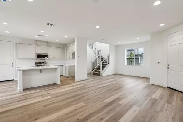 Pittsburg, CA 94565,262 Mindy Way