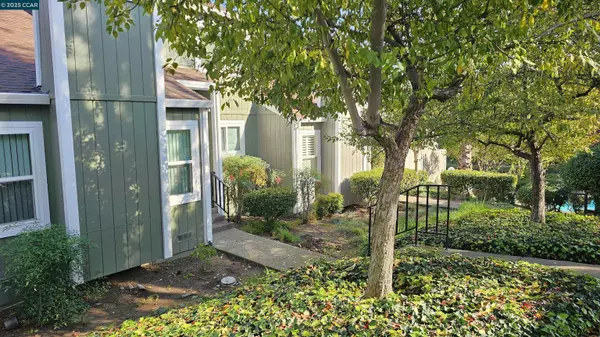 Pleasant Hill, CA 94523,347 Scottsdale Rd