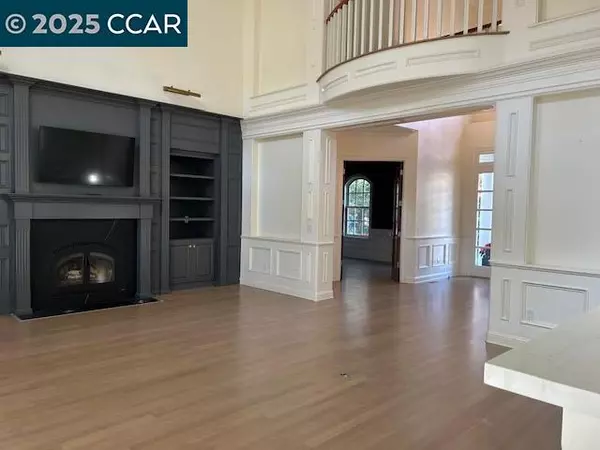 Diablo, CA 94528,1826 Alameda Diablo