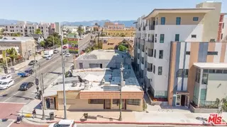 Los Angeles, CA 90033,2403 1ST Street