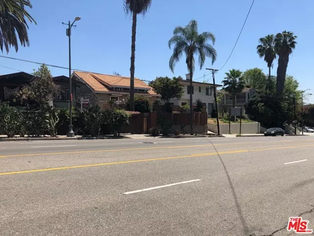 Los Angeles, CA 90068,2042 N Cahuenga Boulevard