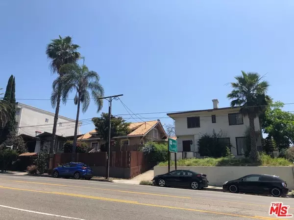 Los Angeles, CA 90068,2042 N Cahuenga Boulevard