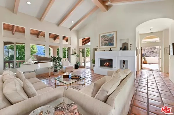 Calabasas, CA 91302,26763 Mulholland