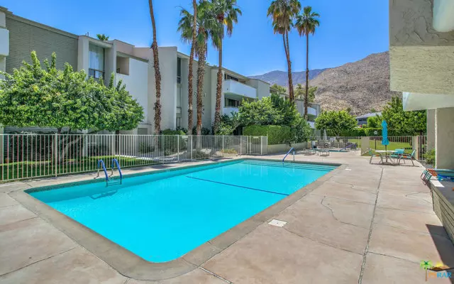 Palm Springs, CA 92264,261 E La Verne Way #Q