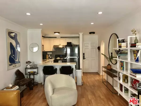 625 N Flores Street #107, West Hollywood, CA 90048