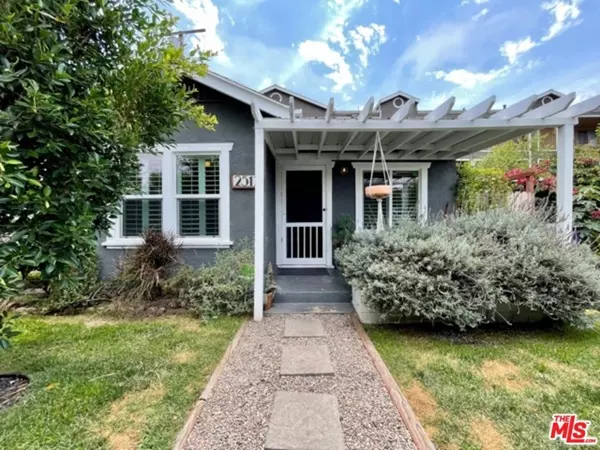 2512 E 11Th Street, Long Beach, CA 90804