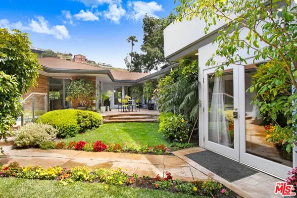 2245 Betty Lane, Beverly Hills, CA 90210