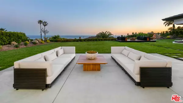 20494 Royal Stone Drive, Malibu, CA 90265