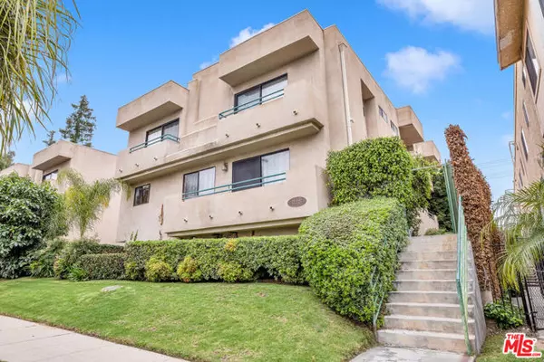 17221 Chatsworth Street #Unit 102, Granada Hills (los Angeles), CA 91344