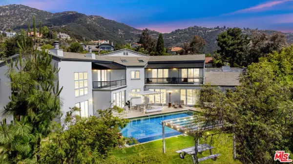 23400 W Moon Shadows Drive, Malibu, CA 90265