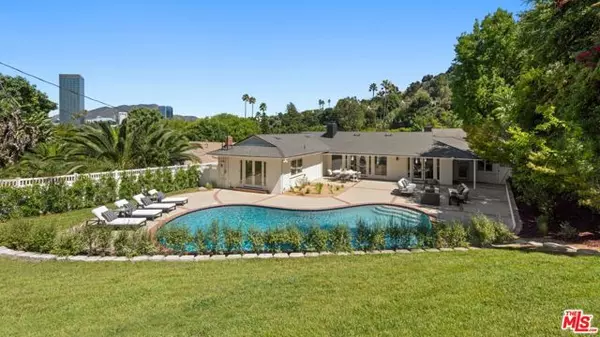 3703 Wrightwood Drive, Studio City (los Angeles), CA 91604