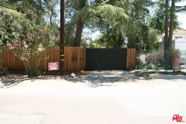 9814 Baden Avenue, Chatsworth (los Angeles), CA 91311